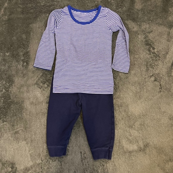 12m-18m. 80cm  Set of 8    6 tops& 1PJ - Picture 8 of 8